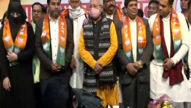 Photo of सपा नेता शिवचरण प्रजापति, बसपा व कांग्रेस नेताओं के साथ ट्रिपल तलाक पीड़िता बीजेपी में हुई शामिल