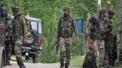 Photo of जम्मू-कश्मीर के कुलगाम में सुरक्षाबलों ने मुठभेड़ में दो आतंकियों को किया ढेर