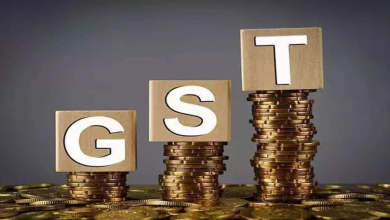 Photo of GST टैक्स स्लैब की दरों में बढ़ोतरी कर सकती हैं सरकार, आम आदमी की जेब पर पड़ेगा सीधा असर