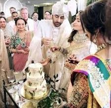 Photo of शादी के बाद कपूर खानदान ने इस खास अंदाज में किया आलिया भट्ट का स्वागत….