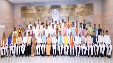 Photo of प्रधानमंत्री मोदी ने योगी सरकार के मंत्रियों को सुशासन के लिए दिया ये ख़ास गुरुमंत्र,साथ में किया रात्रिभोज