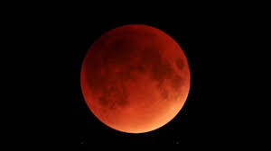 Photo of 16 मई को लगने वाला है साल का पहला चंद्रग्रहण, लाल रंग में नजर आएगा चंद्रमा…