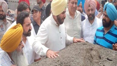Photo of पंजाब कांग्रेस के पूर्व अध्‍यक्ष नवजोत सिंह सिद्धू ने  रेत माफिया को लेकर उठाए सवाल, कहा- गपोड़ शंख हैं अरविंद केजरीवाल