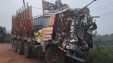 Photo of कर्नाटक में यात्री बस और लॉरी की टक्कर में 7 लोगों की मौत, 26 घायल 