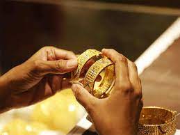 Photo of आज भारतीय सर्राफा बाजार ने जारी किए सोने-चांदी के दामो की ये नई रेट लिस्ट