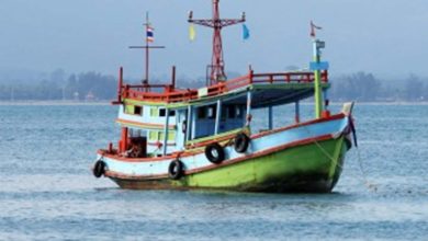 Photo of महाराष्ट्र के हरिहरेश्वर तट पर समुद्र में संदिग्ध नाव प्राप्त होने से मची हलचल