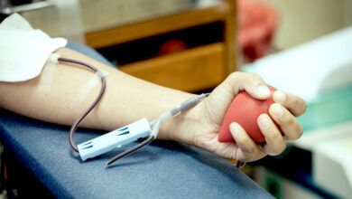 Photo of डायब‍िटीज में ब्‍लड शुगर लेवल असामान्‍य हो जाता है, ऐसे में क्‍या रक्‍तदान करना चाह‍िए? जान‍िए डॉक्‍टर की राय-