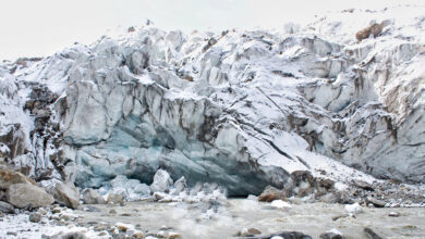 Photo of उत्तराखंड में लगातार पिघलते हुए ग्लेशियरों ने एक्सपर्ट की चिंता बढ़ाई ..