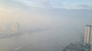Photo of थाईलैंड में वायु प्रदूषण से हालात हुए बेहद खराब, लगभग 2 लाख लोग हुए बीमार