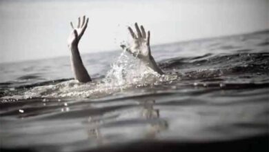 Photo of कर्नाटक में एक बड़ा हादसा नदी में बोट पलटने से तीन युवकों की डूबकर मौत, एक युवक अभी तक लापता..