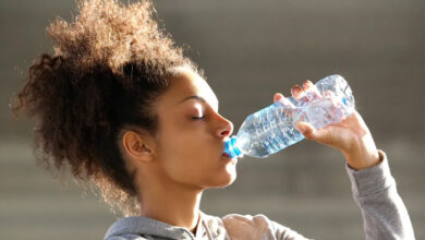 Photo of आइए जानते हैं प्लास्टिक की बोतल में पानी पीने से आपकी सेहत को होने वालें नुक्सान के बारें में-