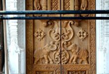 Photo of श्रीराम मंदिर में नक्काशीदार दरवाजों के लगने का परीक्षण शुरू