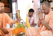 Photo of यूपी: सावन के पहले दिन सीएम योगी ने किया रुद्राभिषेक
