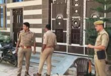 Photo of यूपी के इस जिले की सबसे बड़ी रेड: 70 गाड़ियों में पहुंची आयकर टीम