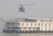 Photo of गंगोत्री क्रूज में छिपे आतंकी, हेलिकॉप्टर से एनएसजी कमांडो ने किया रेस्क्यू