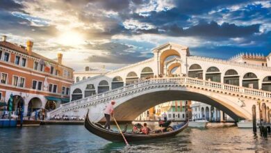 Photo of हर फिल्ममेकर और आर्टिस्ट को अपनी ओर खींच लाता है रियाल्टो आर्क ब्रिज