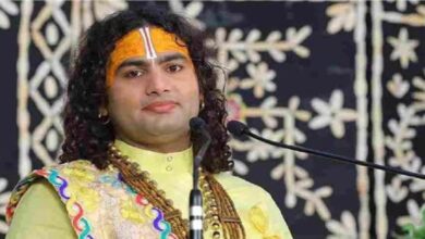 Photo of वृंदावन: अनिरुद्धाचार्य महाराज के गार्ड ने दुकानदार को  दिनदहाड़े घसीटा और पीटा