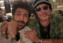 Photo of कार्तिक आर्यन ने हॉलीवुड स्टार जॉनी डेप के साथ शेयर की शानदार सेल्फी