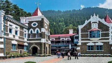 Photo of नैनीताल हाईकोर्ट ने पतंजलि के डायरेक्टर को दिया बड़ा झटका