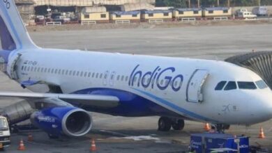 Photo of अहमदाबाद एयरपोर्ट पर विमान की इमरजेंसी लैंडिंग