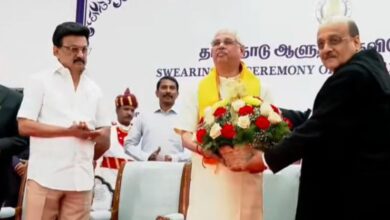 Photo of  राजेंद्र विश्वनाथ आर्लेकर तमिलनाडु के राज्यपाल बने, हाई कोर्ट के न्यायाधीश ने दिलाई शपथ