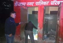 Photo of चारधाम यात्रा से पहले देर रात अधिकारियों का एक्शन; ओवररेटिंग, अवैध गैस सिलिंडर पर की कार्रवाई