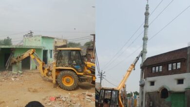 Photo of संभल में दूसरे दिन भी चला बुलडोजर: जुमे की नमाज से पहले जमींदोज की अवैध मस्जिद