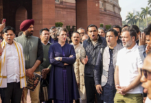Photo of NEET Paper Leak: संसद में काले कपड़ों में उतरा विपक्ष, राहुल-प्रियंका ने संभाली कमान; सरकार से छात्रों के लिए संवाद की मांग