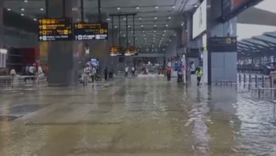 Photo of Delhi Airport Waterlogging: भारी बारिश से दिल्ली एयरपोर्ट परिसर में भरा पानी, कई उड़ानों का बदला रूट