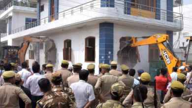 Photo of सहारनपुर में मस्जिद ध्वस्तीकरण पर तनाव, भारी पुलिस बल और RAF तैनात