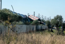 Photo of Spain Train Crash : तेज रफ्तार ट्रेनों की भिड़ंत, घटनास्थल से सामने आईं चौंकाने वाली खबरें